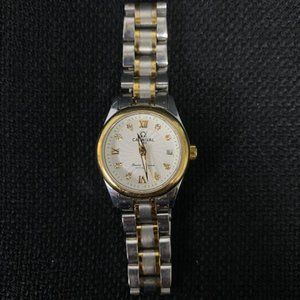 Vintage Carnival 1986 Ladies Watch Working Gold Silver Tone Quartz Wristwatch